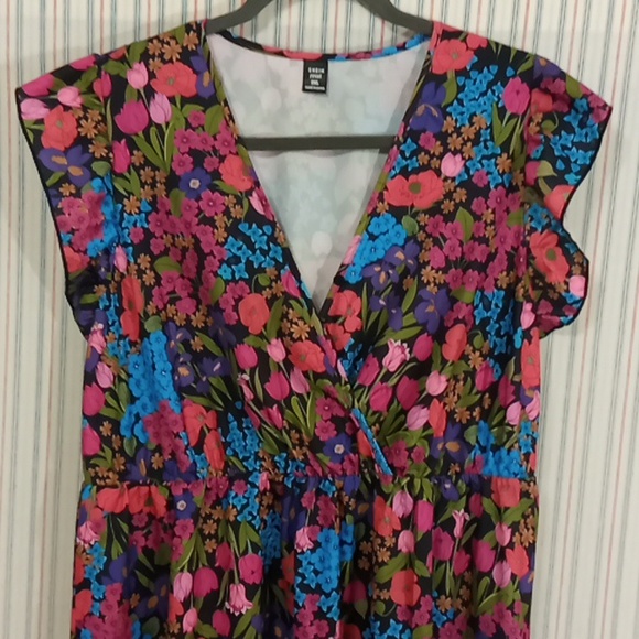 SHEIN  Multi Color Floral Maxi Dress - Picture 2 of 7